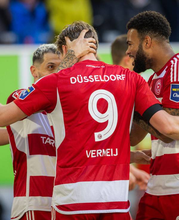 Torjubel der Düsseldorfer Spieler