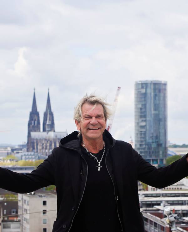 Matthias Reim auf dem Dach der Lanxess-Arena.