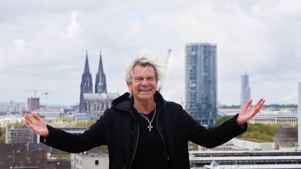 Matthias Reim auf dem Dach der Lanxess-Arena.