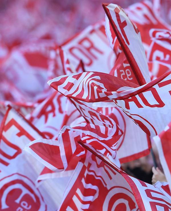 Fahnen von Fortuna Düsseldorf.