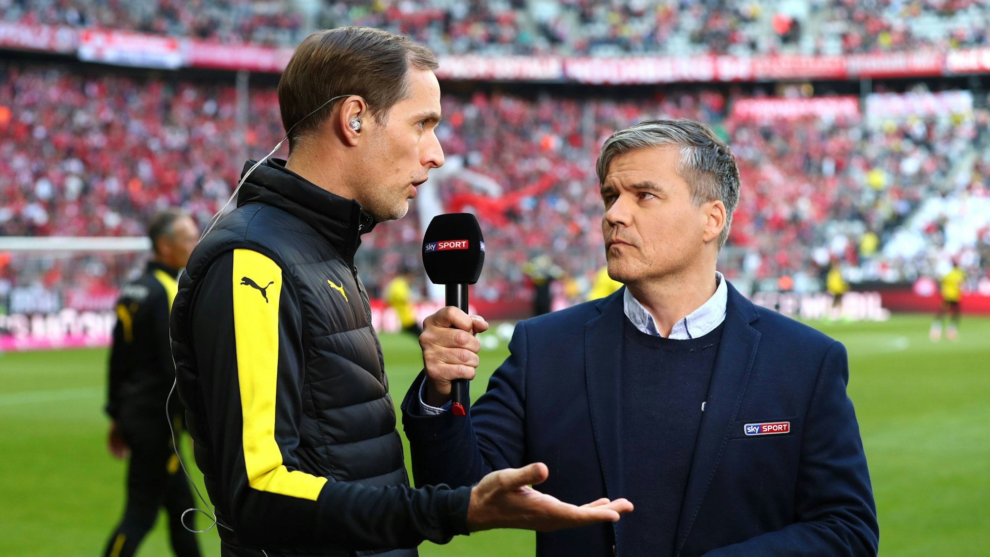 Ecki Heuser und Thomas Tuchel beim Interview auf dem Platz.