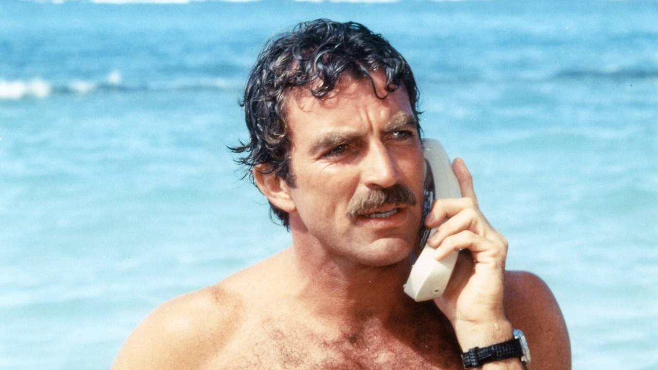 Tom Selleck als Thomas Magnum in einer Szene aus den 1980er Jahren