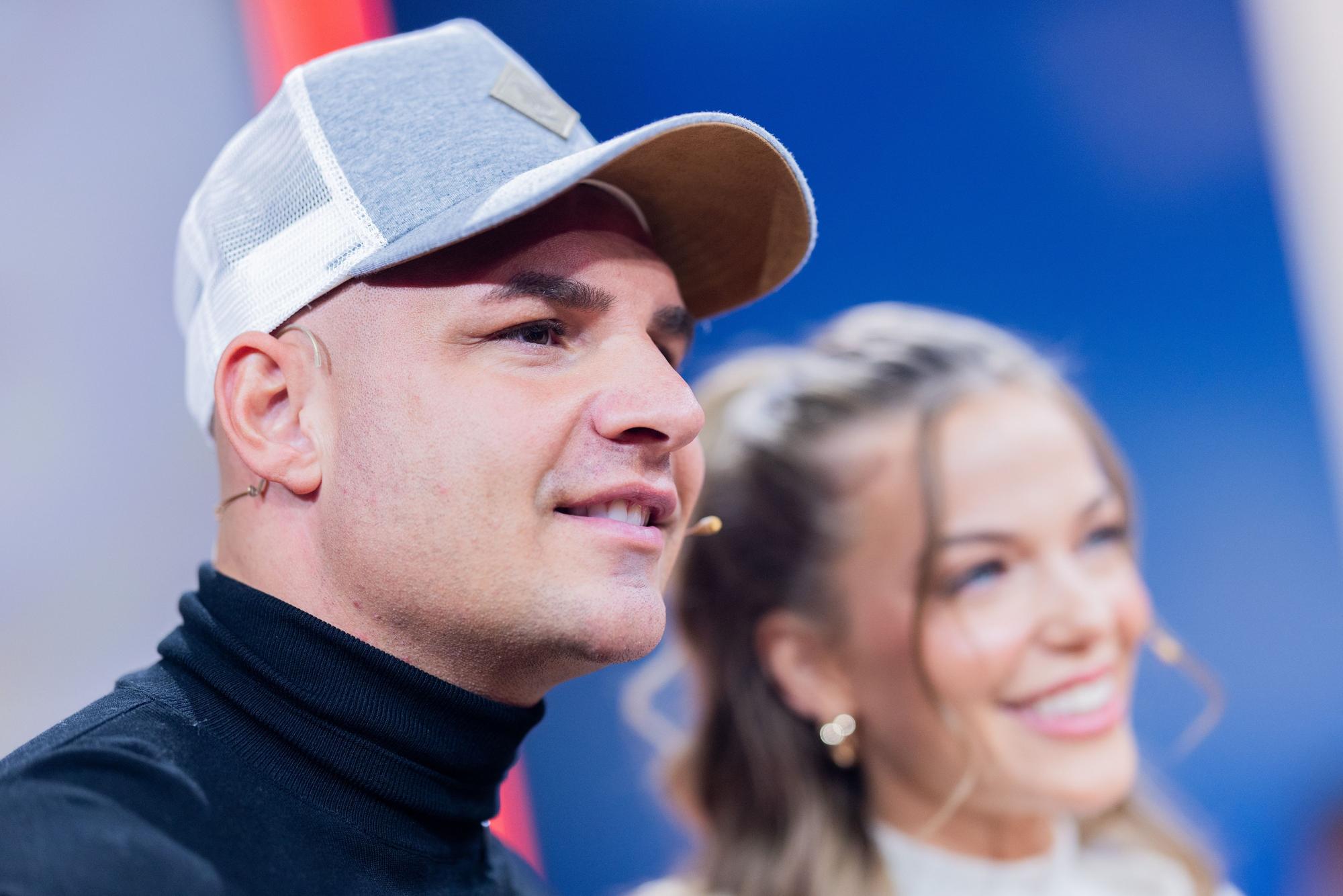 Pietro Lombardi und seine Verlobte Laura Maria Rypa nehmen am RTL-Spendenmarathon 2023 teil. +++ dpa-Bildfunk +++