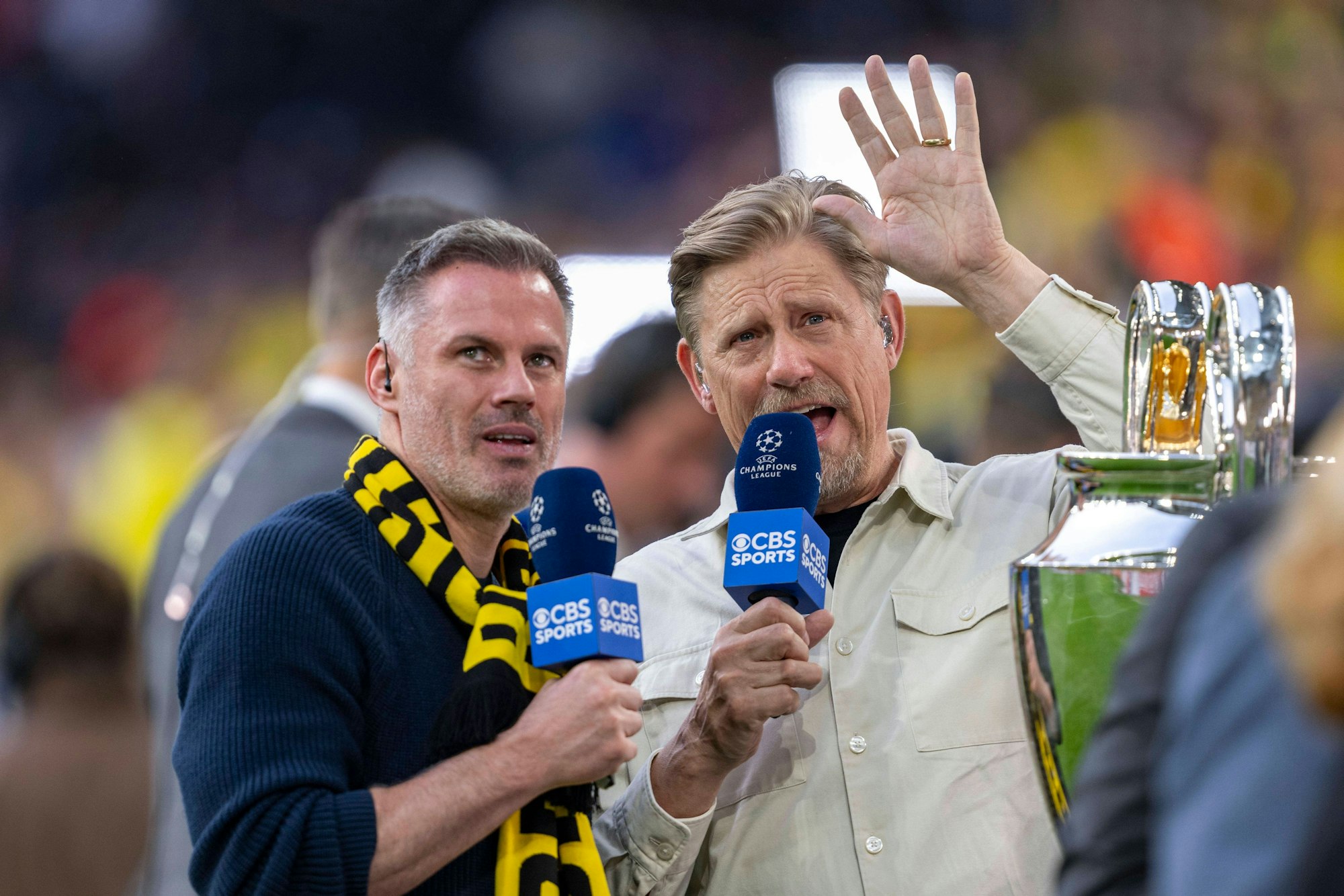 Jamie Carragher und Peter Schmeichel am Henkelpott.