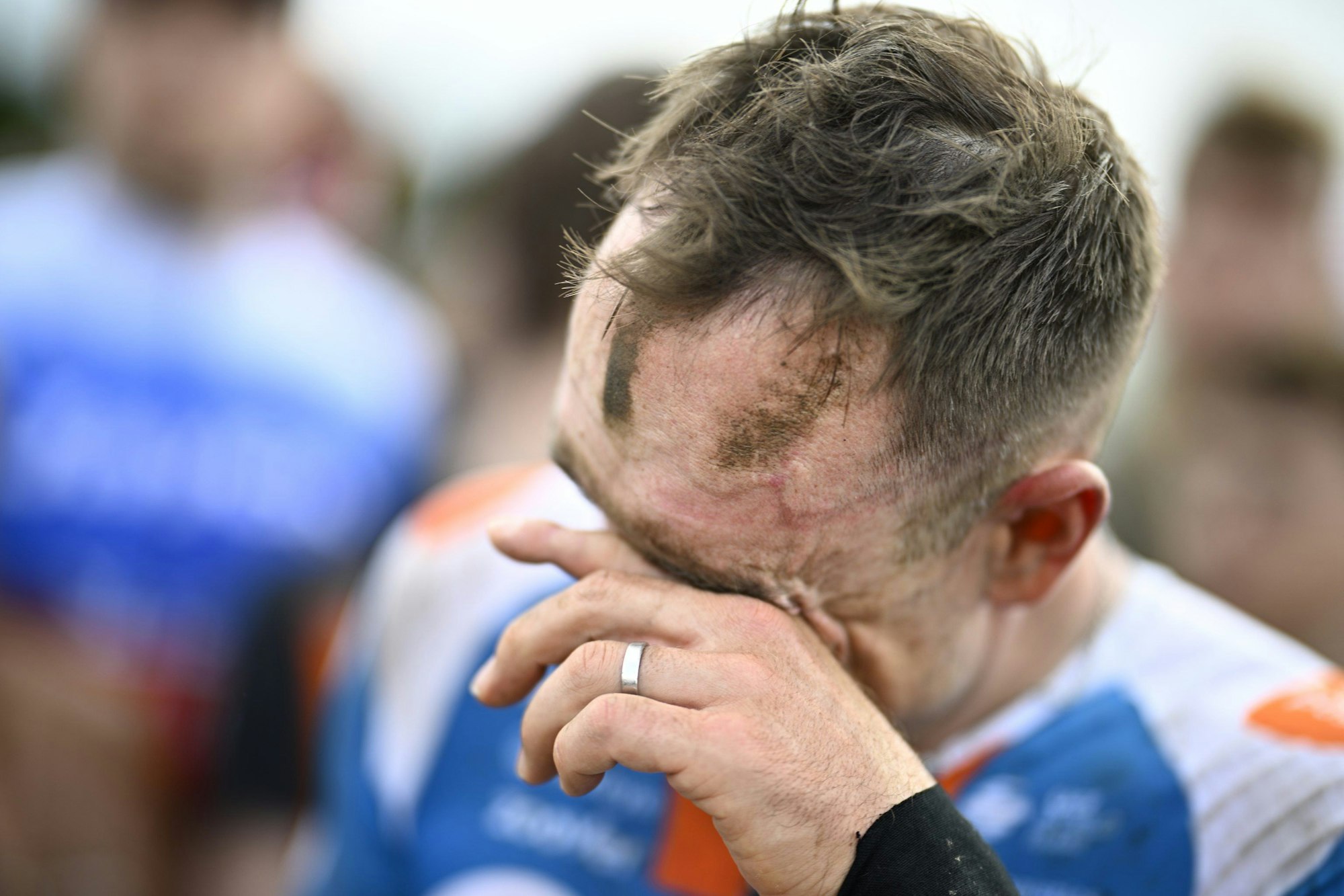 John Degenkolb ist nach einem Rennen in Frankreich erschöpft.