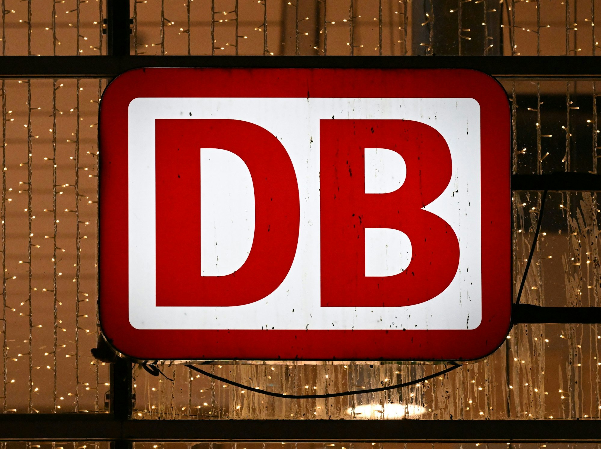 Der Schriftzug DB.