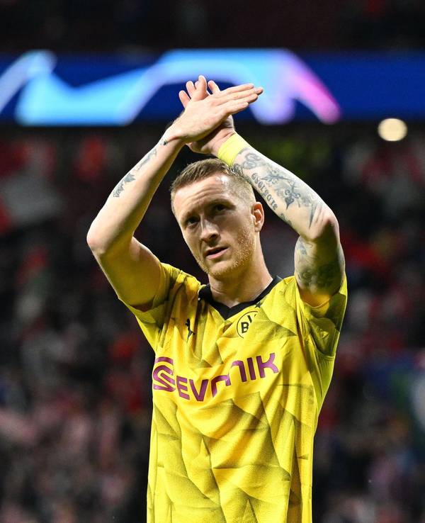 Dortmunds Marco Reus reagiert nach Spielende.