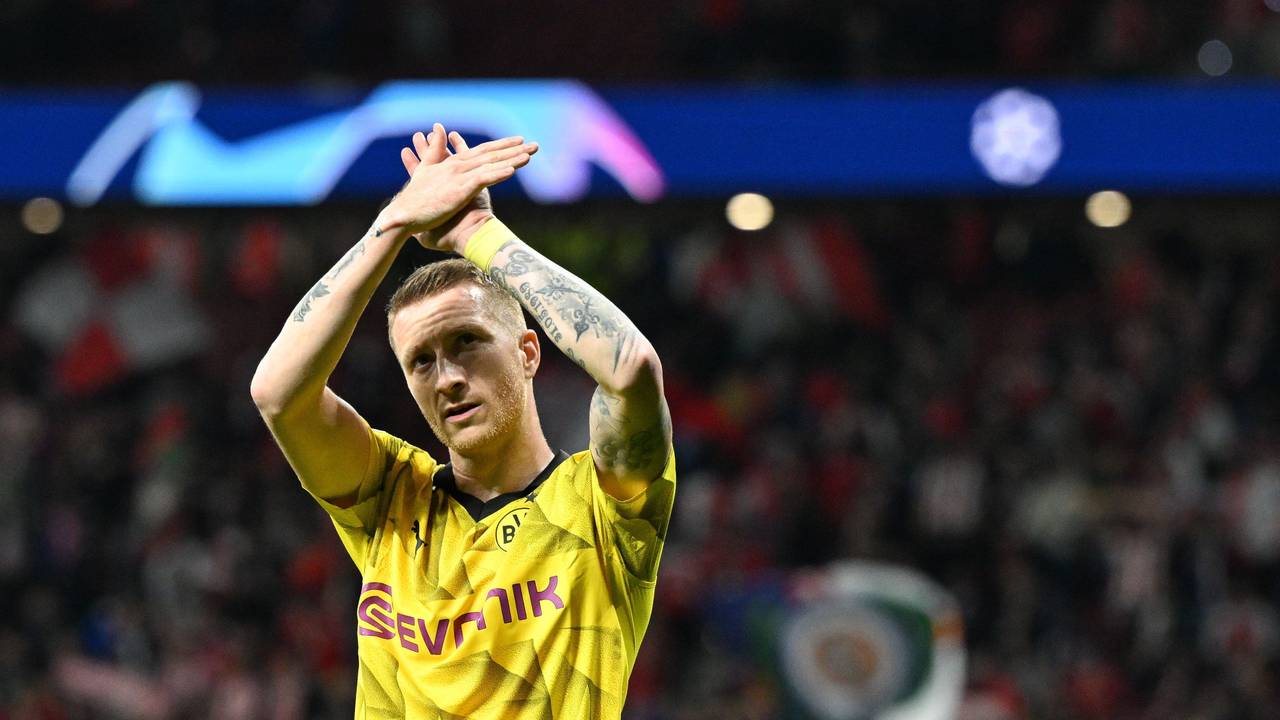 Dortmunds Marco Reus reagiert nach Spielende.