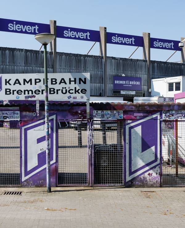 Einlass des Stadions in Osnabrück.