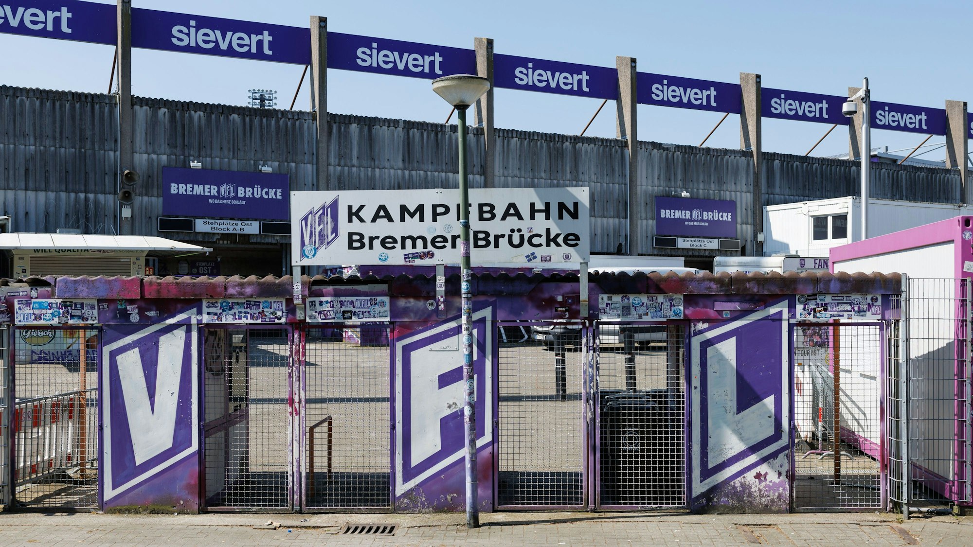Einlass des Stadions in Osnabrück.