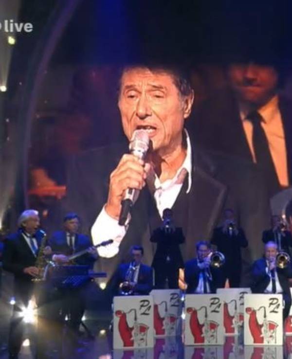 In der Giovanni-Zarrella-Show am 4. Mai 2024 sang der Gastgeber dank modernen Technik ein Duett mit der verstorbenen Musik-Legende Udo Jürgens.