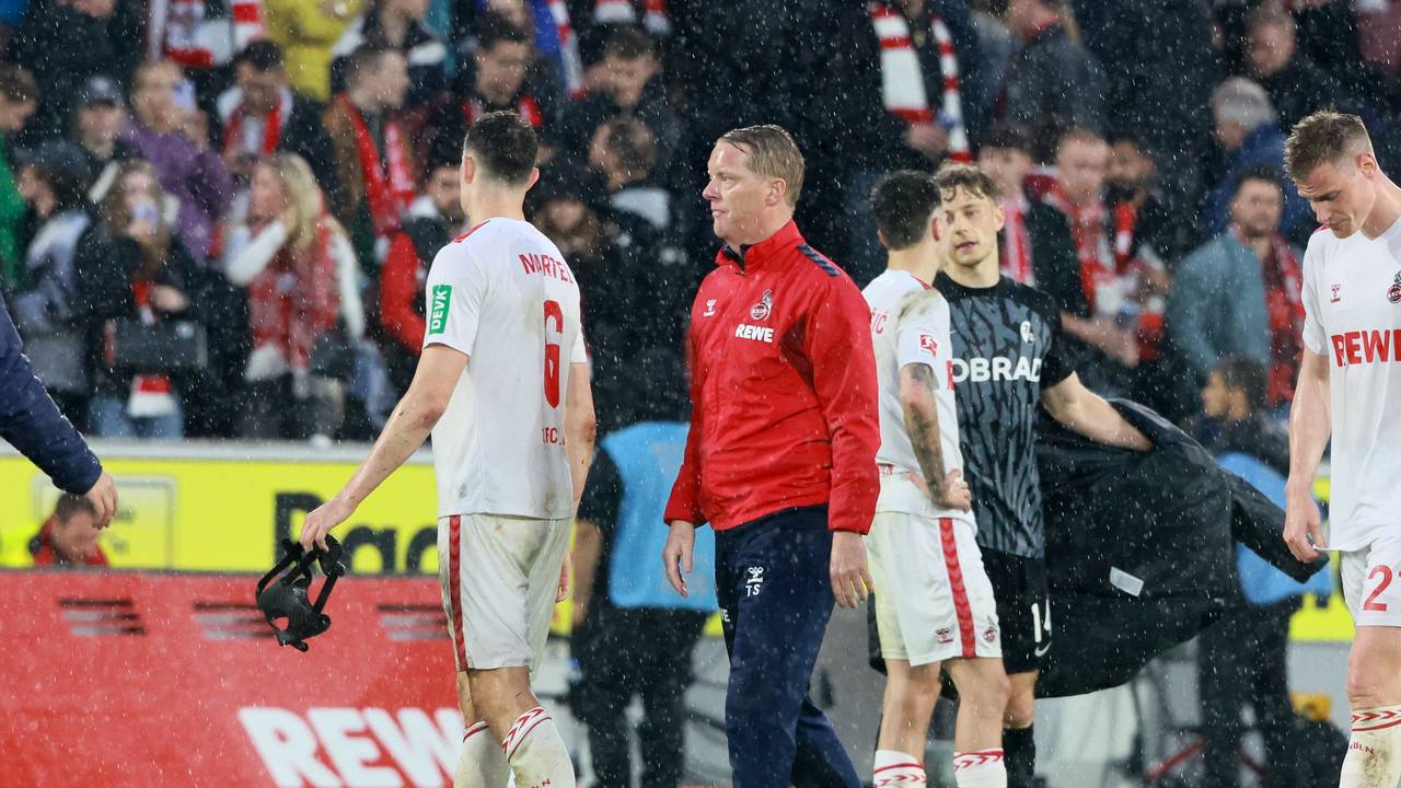 Lange Gesichter beim 1. FC Köln nach dem Spiel gegen den SC Freiburg.