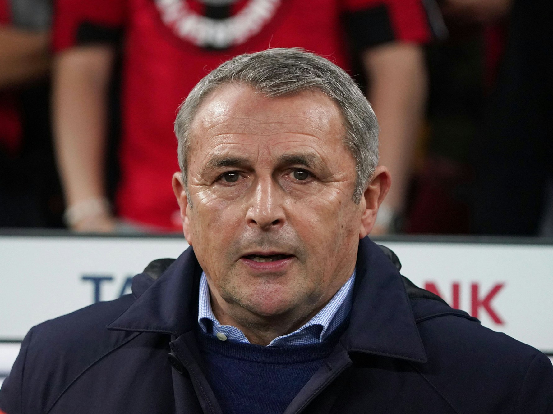 Fortuna-Boss Klaus Allofs während dem DFB-Pokal-Halbfinale gegen Bayer Leverkusen am 3. April 2024.