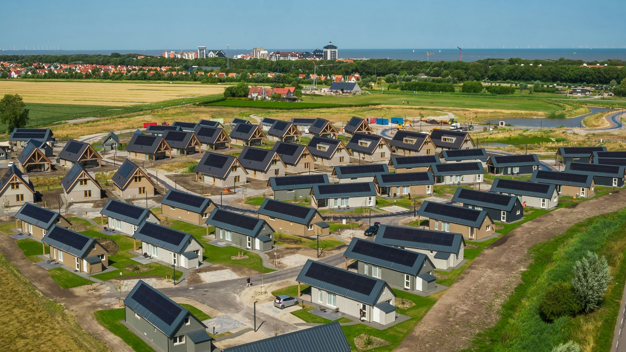 Luftbild vom EuroParcs-Resort in Cadzand-Bad 2024