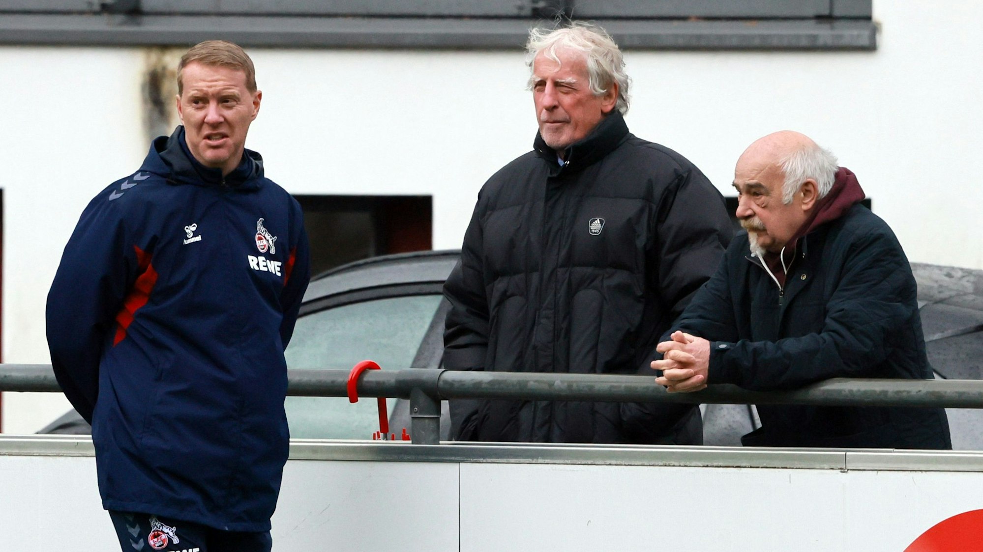 1. FC Köln, Training mit Timo Schultz, Erich Rutemöller und Harald Konopka (v. l.).
