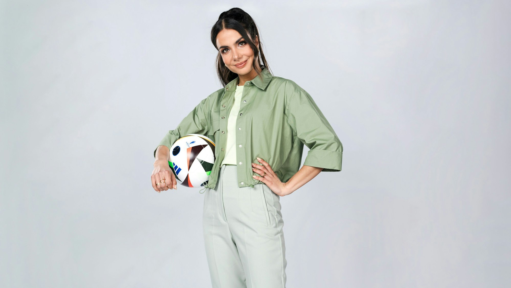 Reporterin Lea Wagner von der ARD.