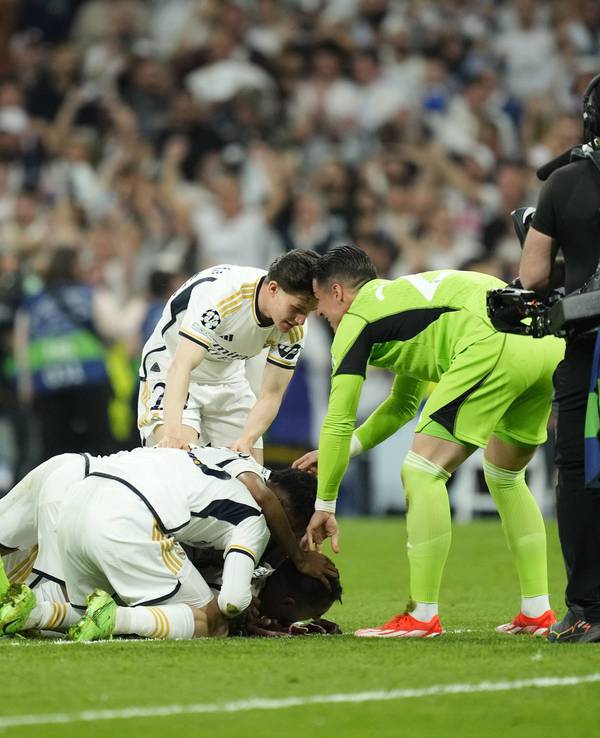 Real Madrid feiert gegen den FC Bayern den dramatischen Einzug ins Finale der Champions League.