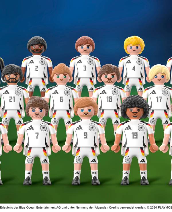 In Vorbereitung auf die Europameisterschaft 2024 kommen die DFB-Stars als original Playmobil-Figuren mit offizieller DFB-Lizenz in die EDEKA-Märkte.