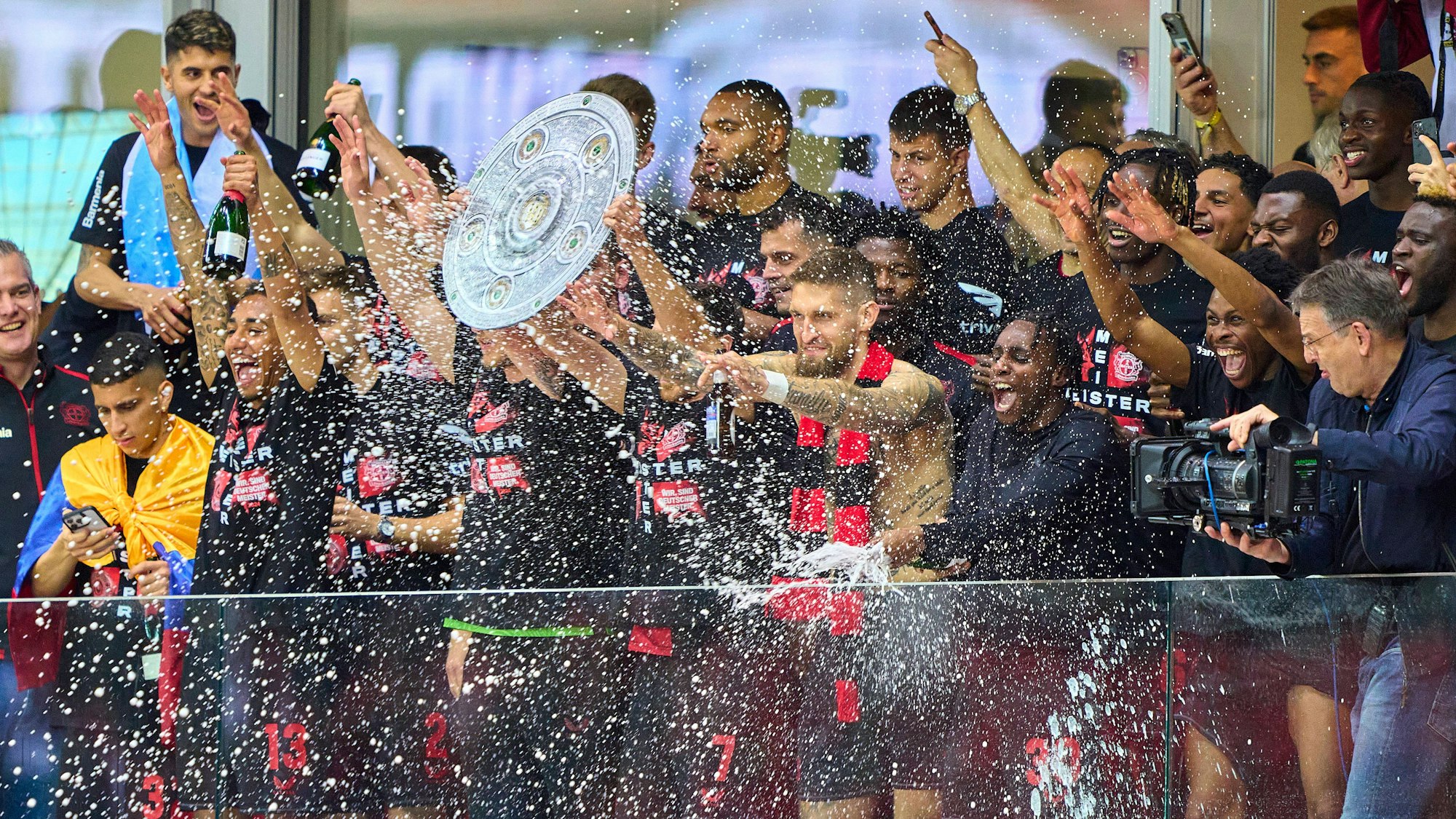 Die Stars von Bayer Leverkusen bei der Meisterfeier.