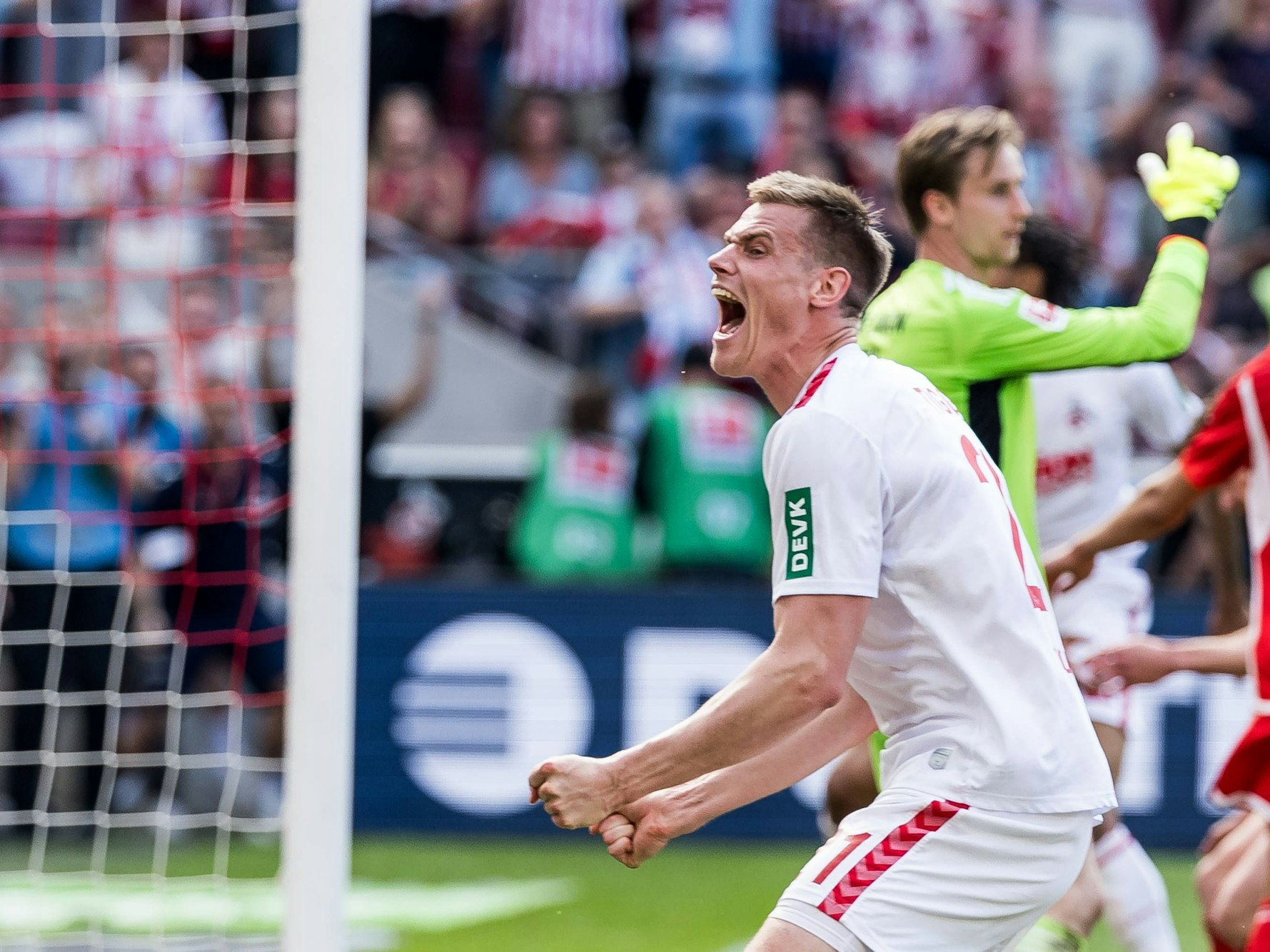 Steffen Tigges jubelt über seinen Treffer gegen Union.