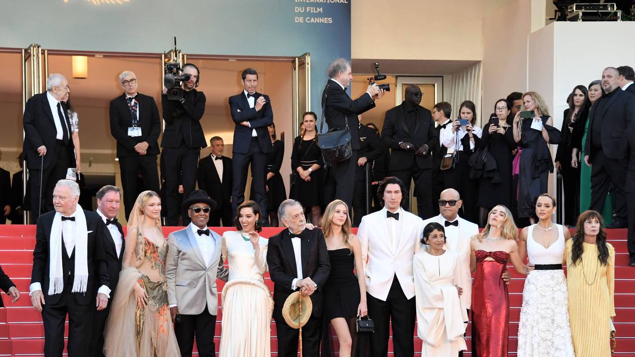 Der Cast von „Megalopolis“ auf dem roten Teppich bei den Filmfestspielen in Cannes 2024.