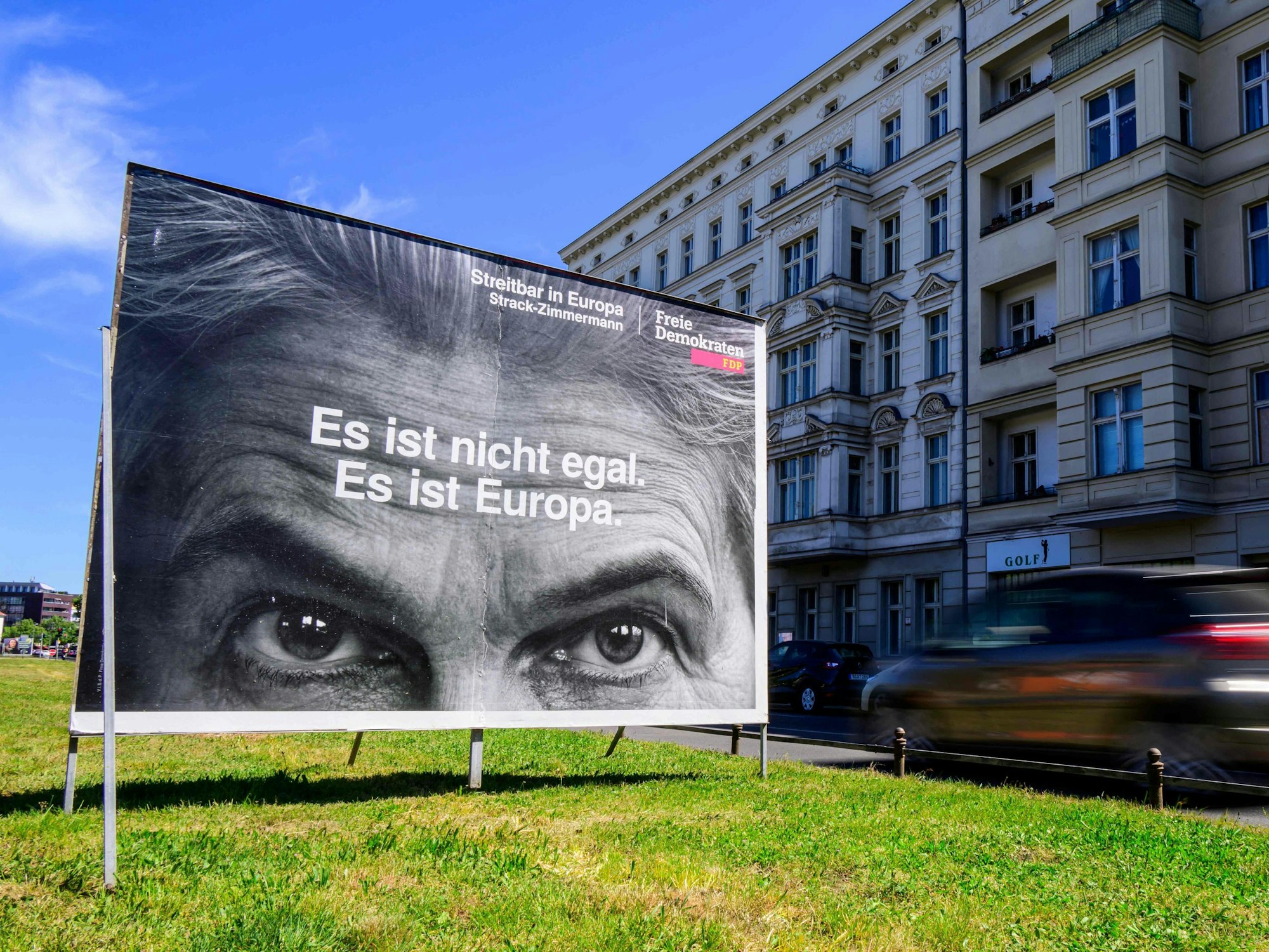 Wahlplakat der FDP in Berlin kurz vor der Europa-Wahl.