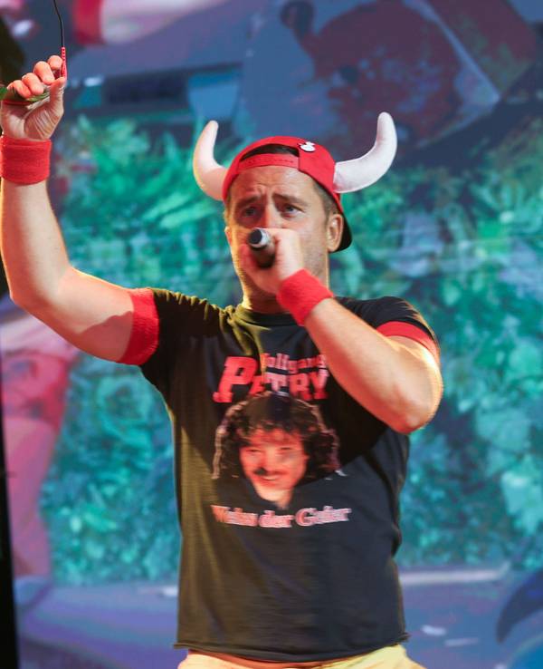 Lorenz Büffel bei einem Auftritt im Mega-Park.