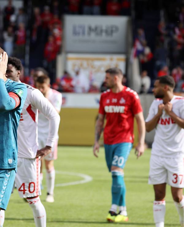 Marvin Schwäbe trauert nach dem Abstieg des 1. FC Köln.