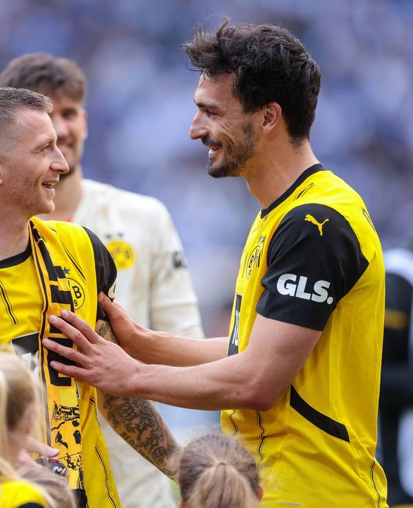 Marco Reus und Mats Hummels am 18. Mai 2024 nach dem BVB-Spiel gegen Darmstadt 98.