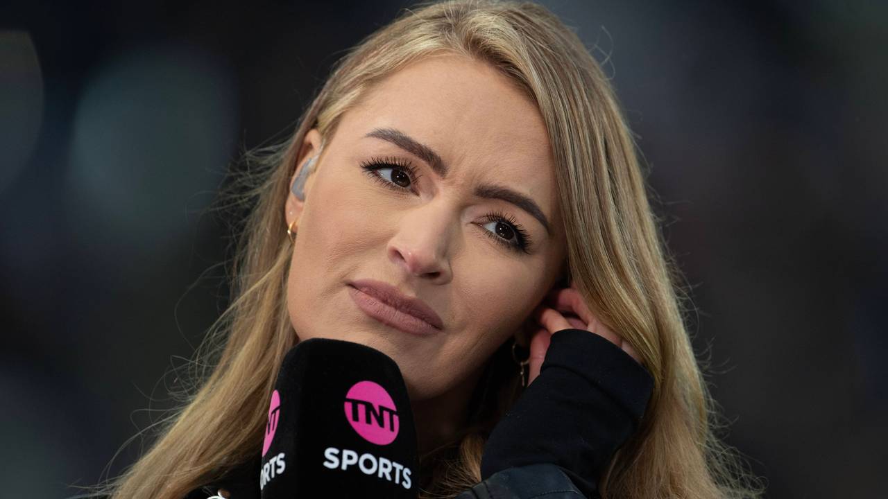 Sportmoderatorin Laura Woods am Rande des Premier-League-Spiels Newcastle United gegen den FC Everton.