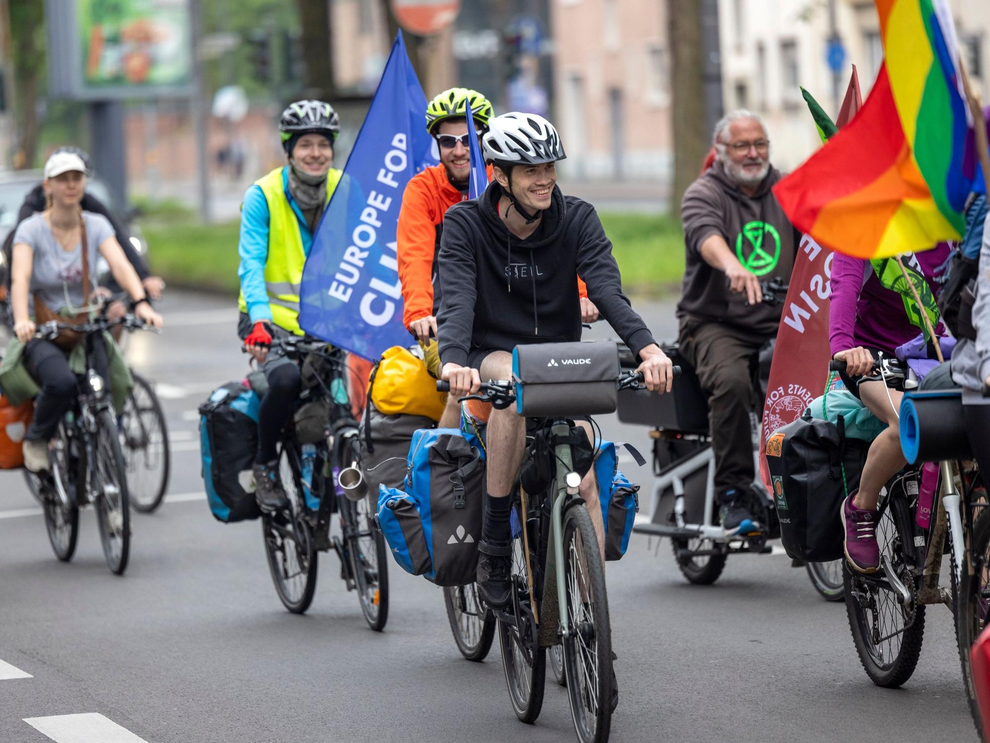 Teilnehmer bei einer Fahrrad-Demonstration
