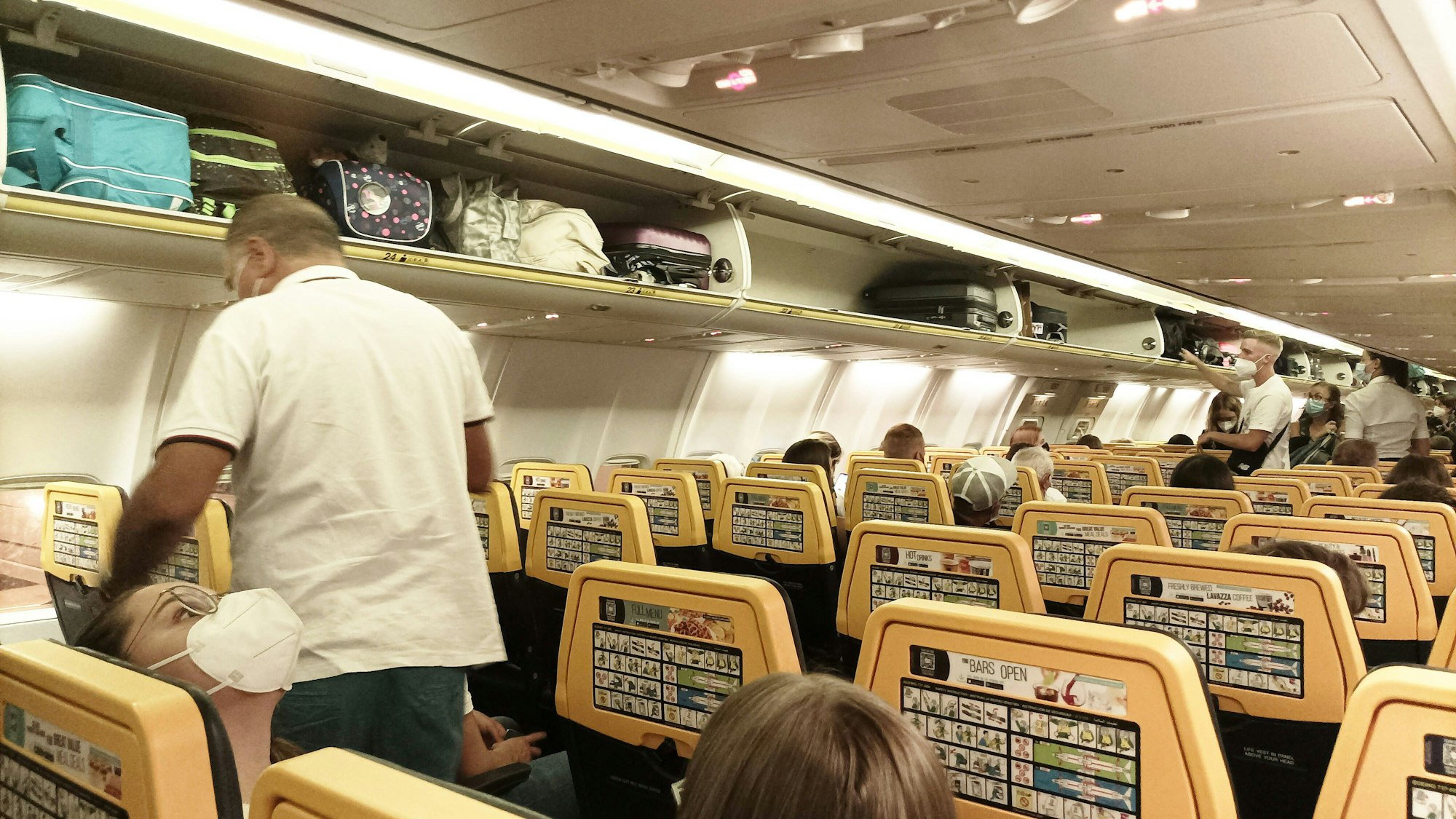 Auch ein Ryanair-Flug kann wegen versteckter Gebühren teuer ausfallen. Nun hat ein Tourist auf Mallorca der Fluggesellschaft ein Schnippchen geschlagen (Symbolbild).