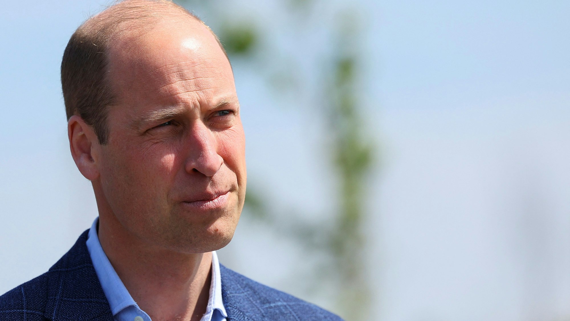 Prinz William besichtigt den Ort, an dem das erste innovative Wohnungsbauprojekt des Herzogtums Cornwall zur Bekämpfung der Obdachlosigkeit gebaut werden soll, hier im Mai 2024 in Newquay.