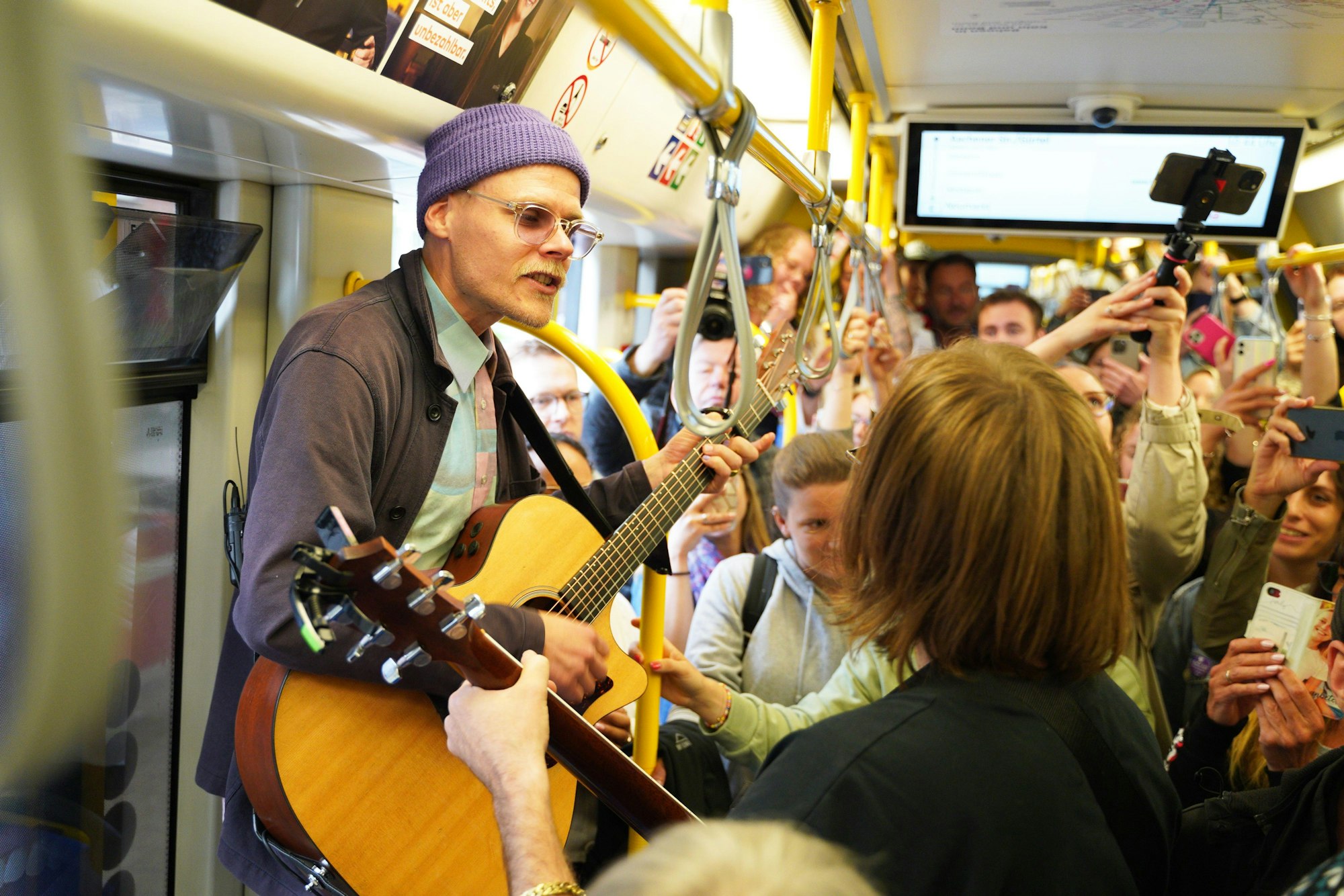 Cat Ballou in KVB Stadtbahn