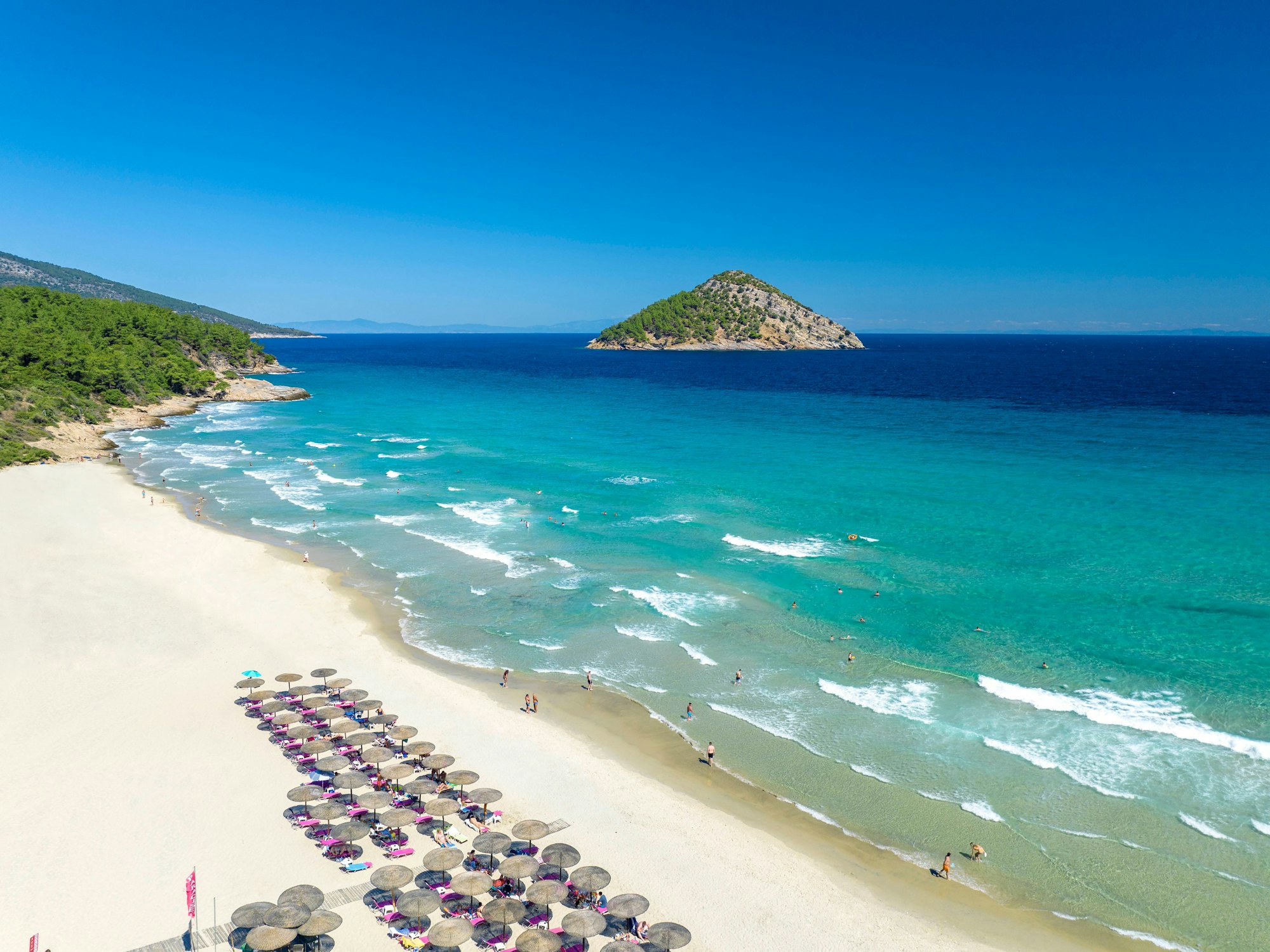 Ein Strand in Griechenland.