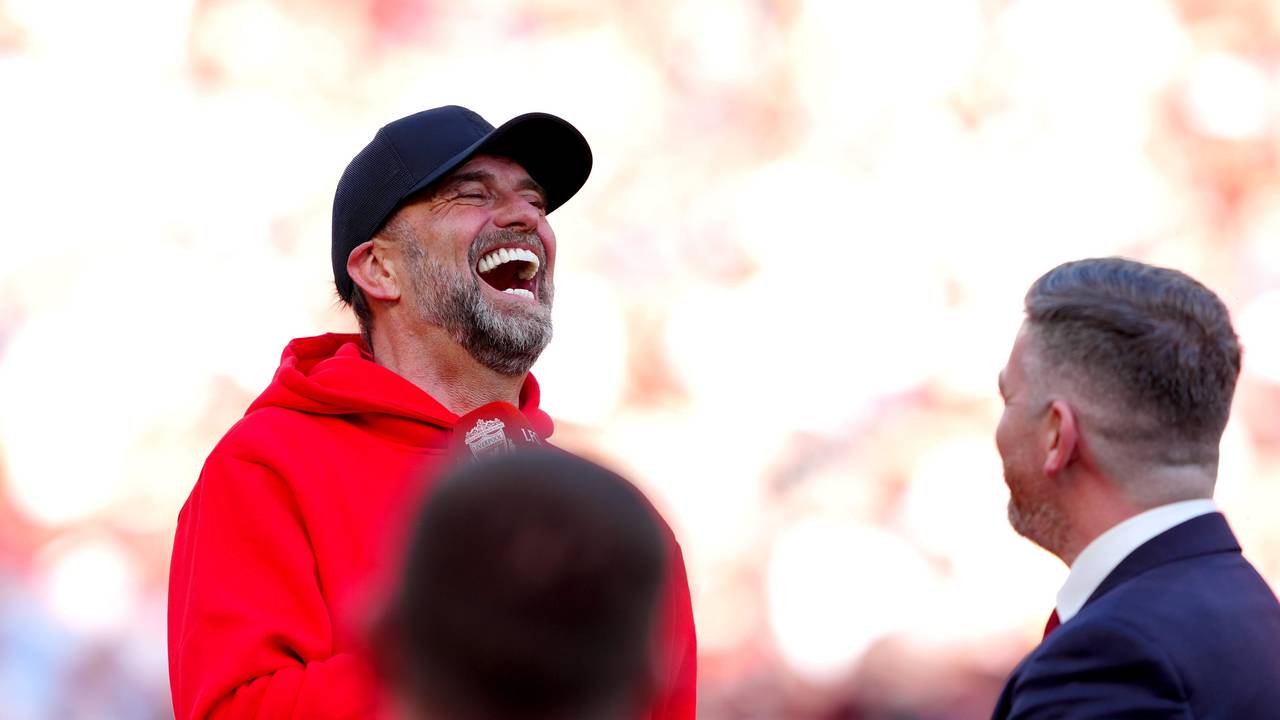 Jürgen Klopp lacht bei seiner Verabschiedung vom FC Liverpool am 19. Mai 2024.