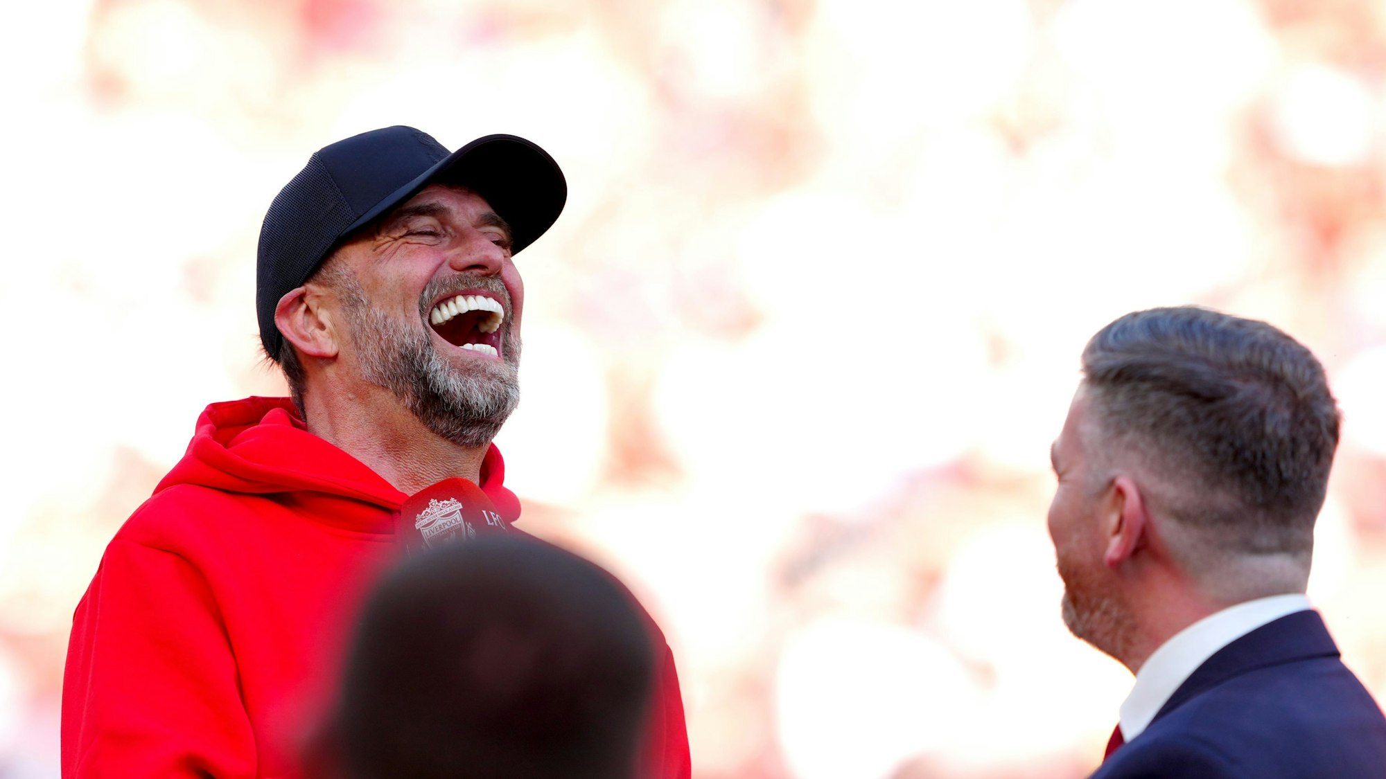 Jürgen Klopp lacht bei seiner Verabschiedung vom FC Liverpool am 19. Mai 2024.