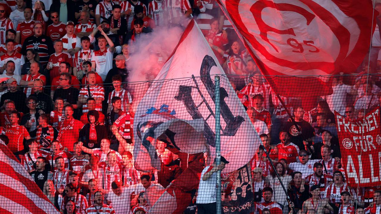 Fans von Fortuna Düsseldorf.