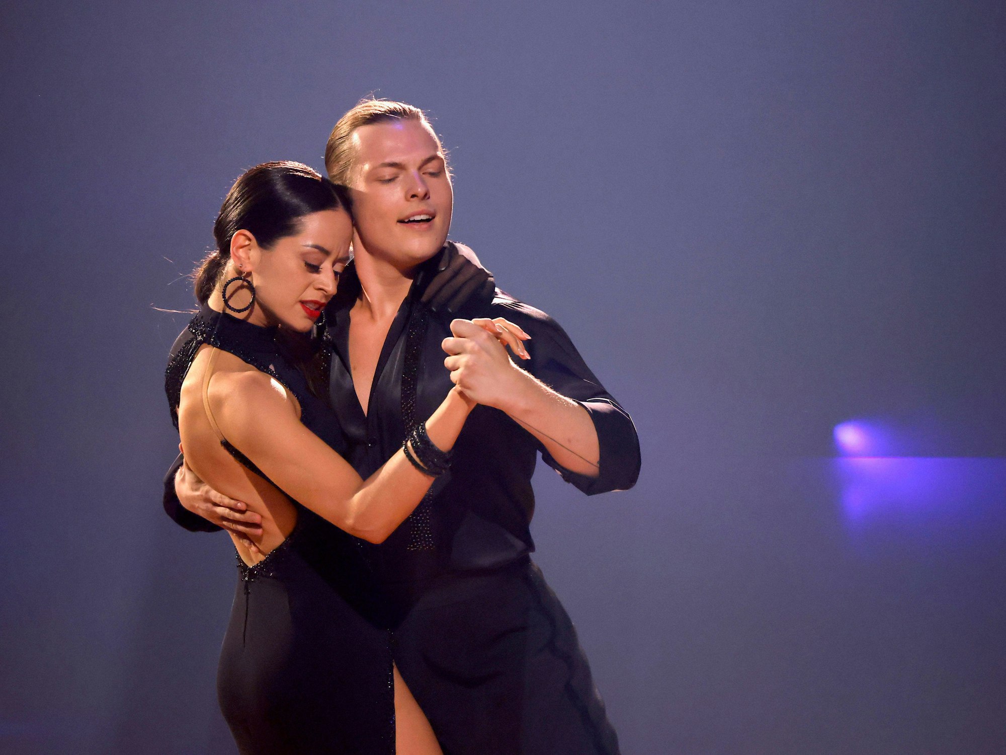 Gabriel Kelly und Malika Dzumaev bei ihrer Final-Performance von „Let's Dance“ 2024.