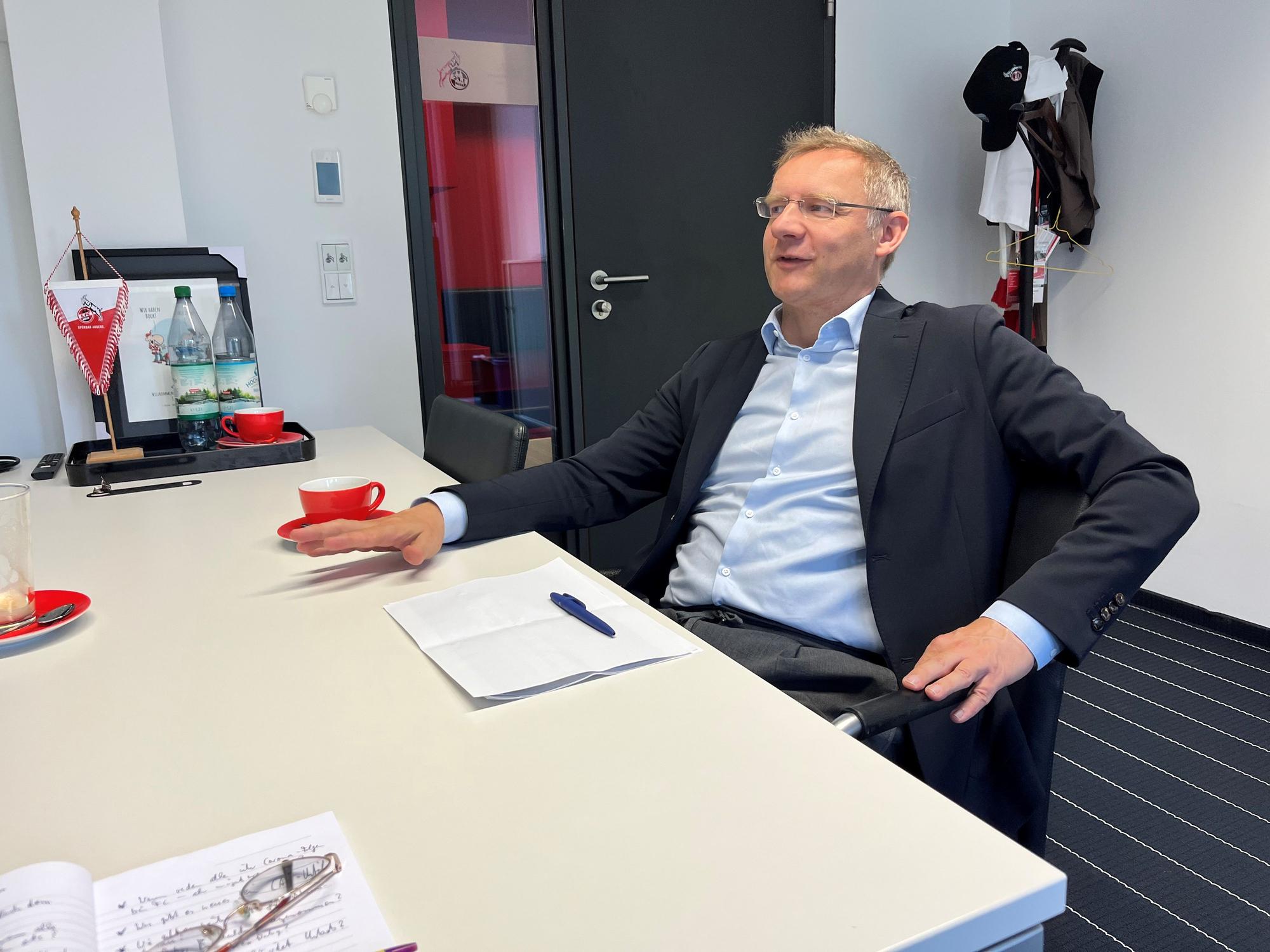 Eckhard Sauren, Vizepräsident des 1. FC Köln, im Gespräch mit EXPRESS.