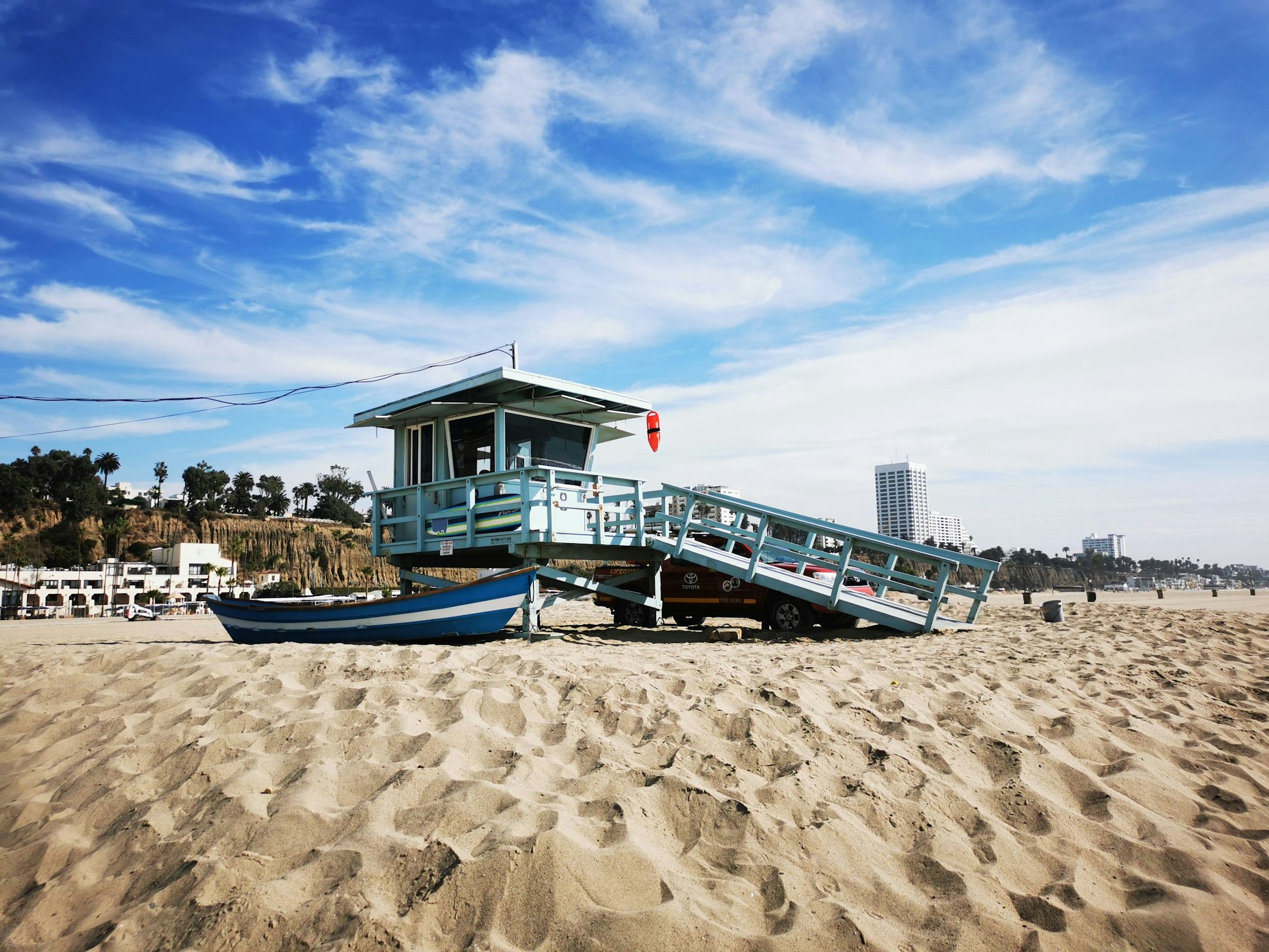 Los Angeles, Strand mit Rettungs-Schwimmerbuden
