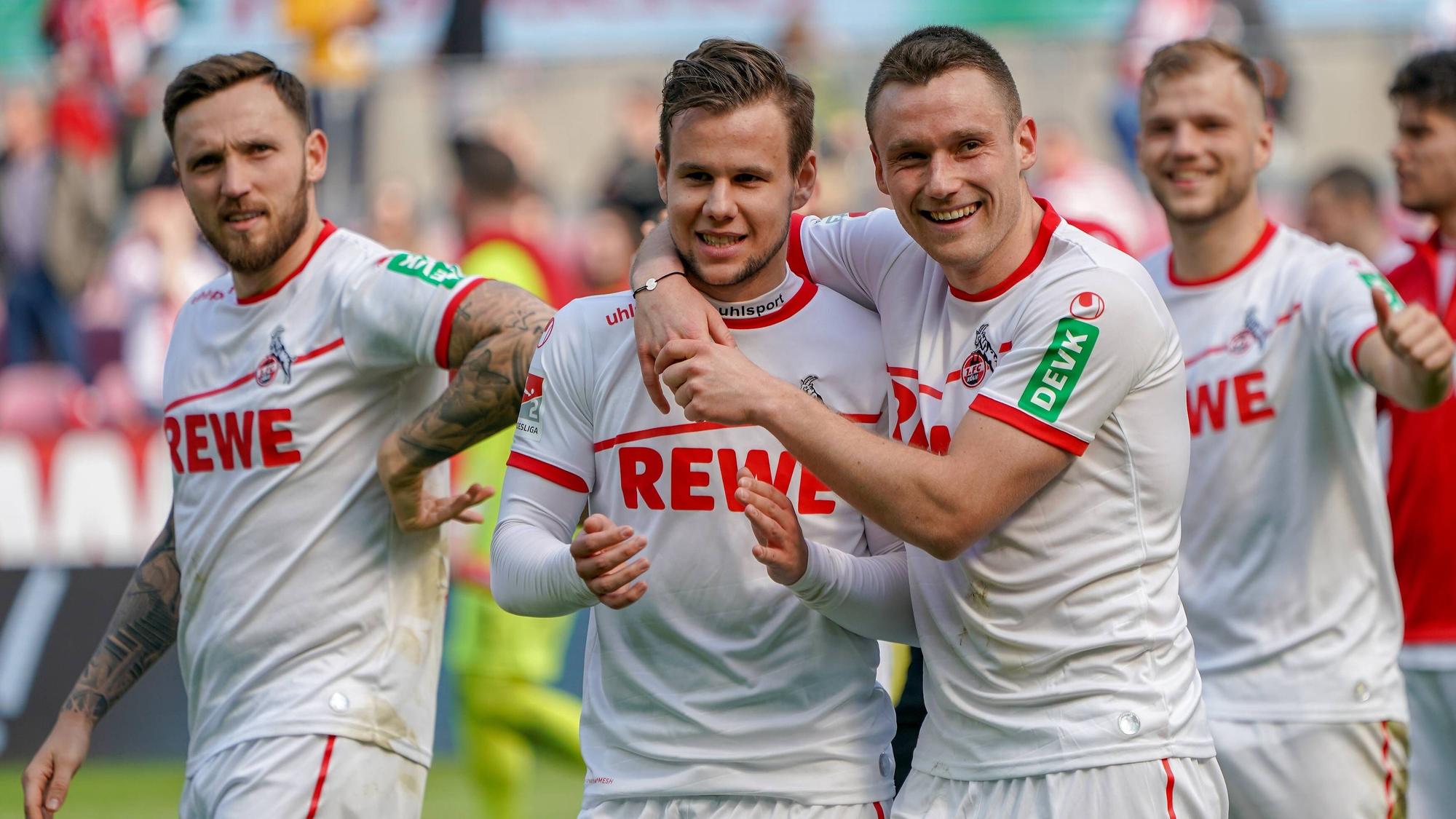 Ex-FC-Star Christian Clemens (r.) gemeinsam mit Marco Höger (l.) und Louis Schaub während der Partie gegen Holstein Kiel am 31. März 2019.
