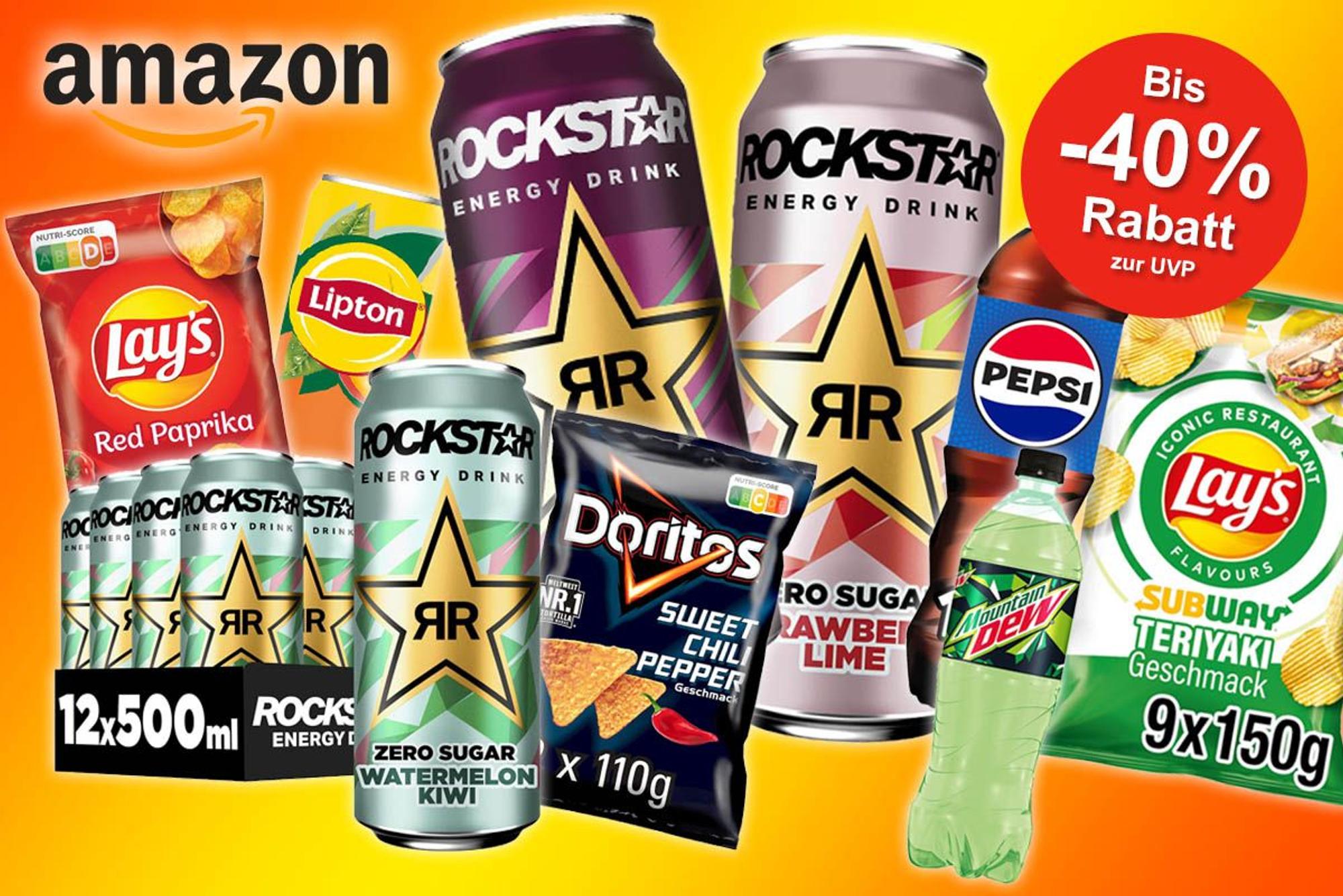 Rockstar Energy Dosen Sour Raspberry, Watermelon Kiwi, Strawberry Lime, Doritos Sweet Chili Nachos, Lay's Subway Chips, Lipton Eistee Dose, Pepsi Cola, Mountain Dew Flasche vor orange gelbem Hintergrund.