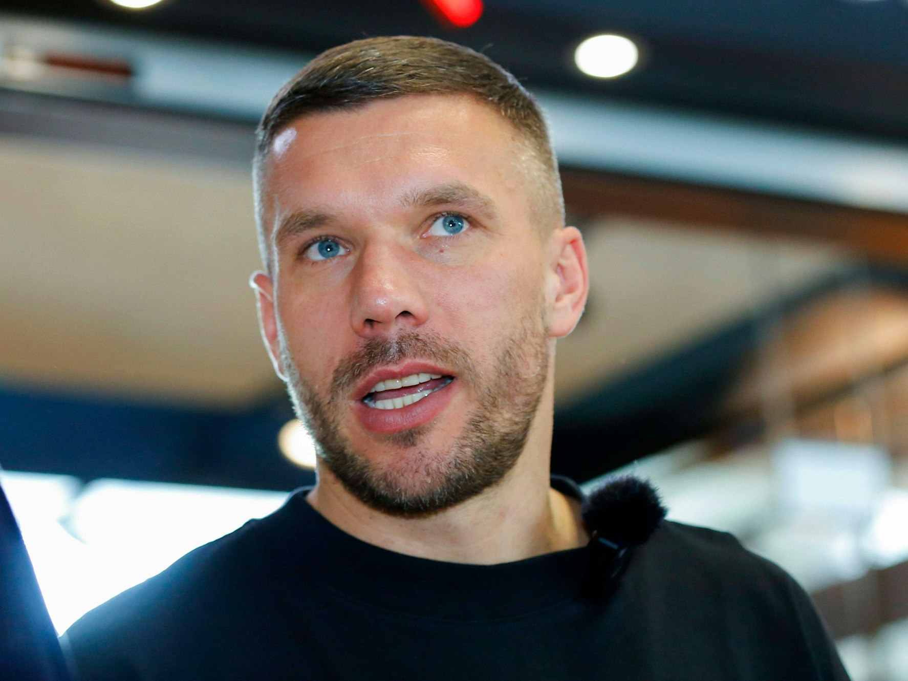 Lukas Podolski bei der Eröffnung vom Mangal Döner.