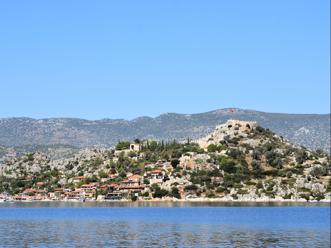 Kaleköy mit der mittelalterlichen Burg.