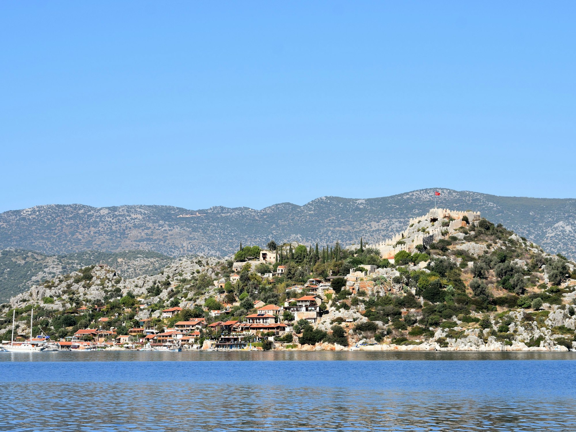 Kaleköy mit der mittelalterlichen Burg.