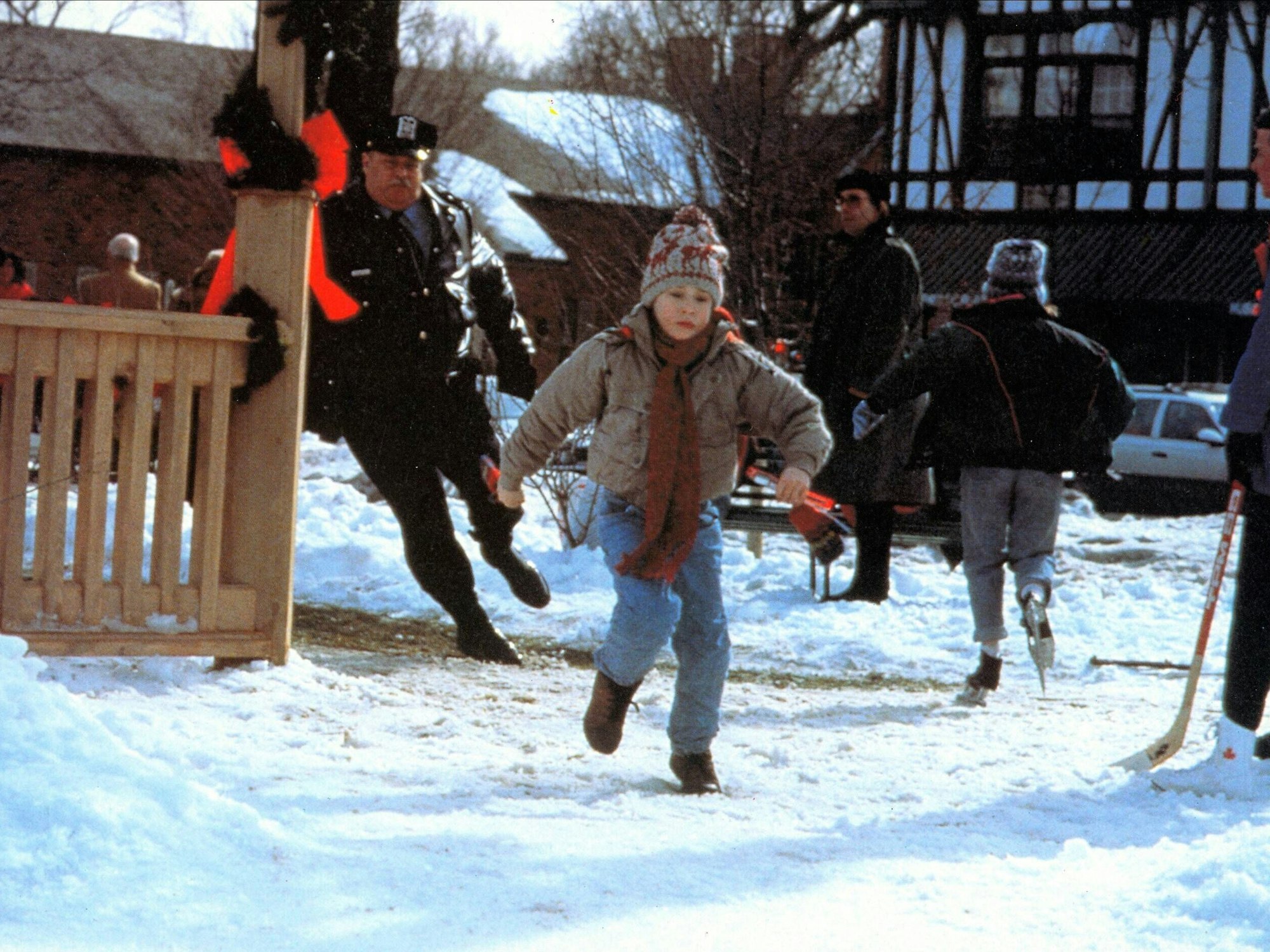 Macaulay Culkin Characters: Kevin McCallister Film: Home Alone USA 1990 Director: Chris Columbus 10 November 1990 PUBLICATIONxINxGERxSUIxAUTxONLY Copyright: MaryxEvansxAFxArchivex20thxCenturyxFox 12550965 editorial use only