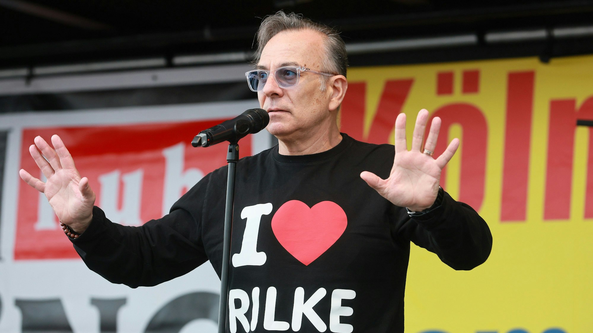 Arsch huh für Demokratie, Kundgebung auf der Deutzer Werft: Ozan Akhan.