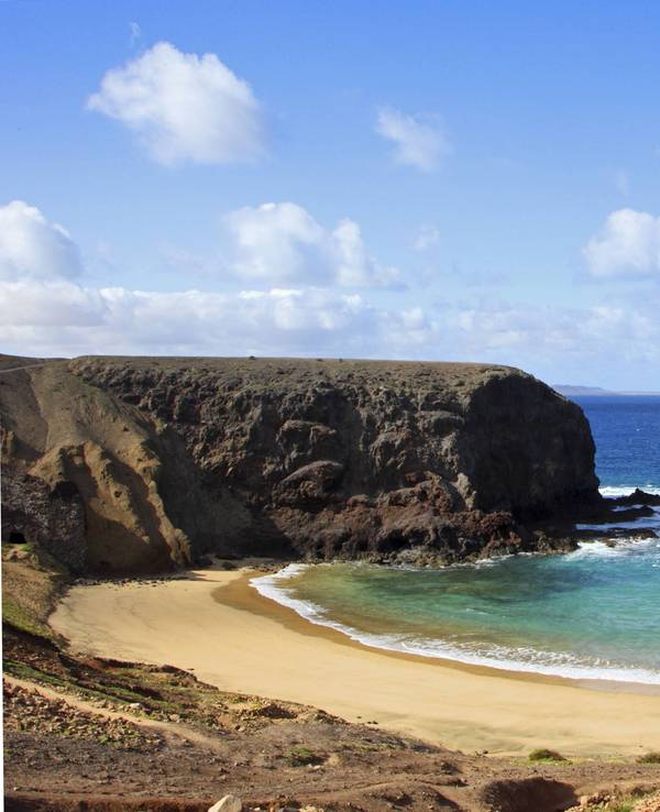 Die Playas de Papagayo gehören zu den schönsten Stränden auf Lanzarote.