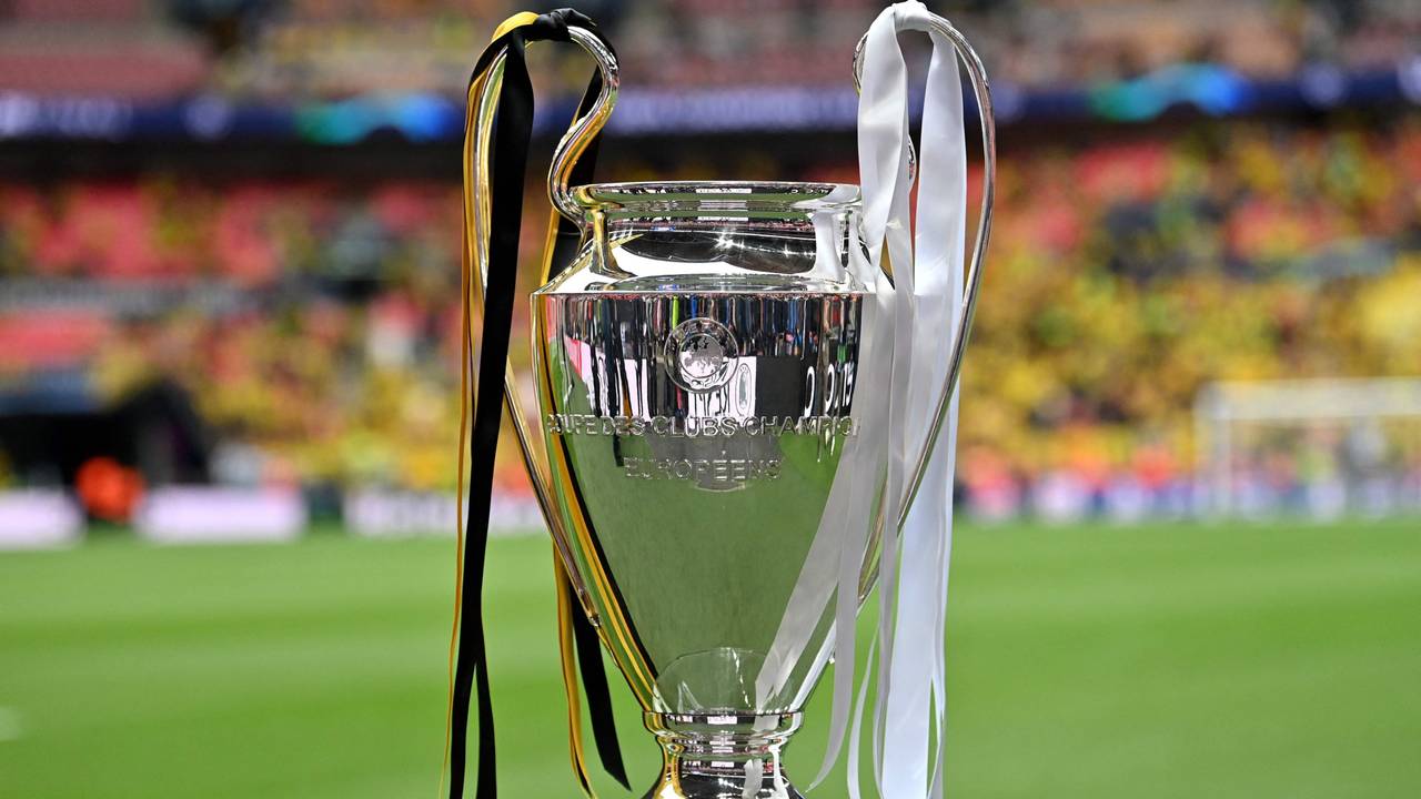 Die Champions-League-Trophäe müssen sich die Klubs ab der Saison 2024/25 in einem neuen Modus holen.